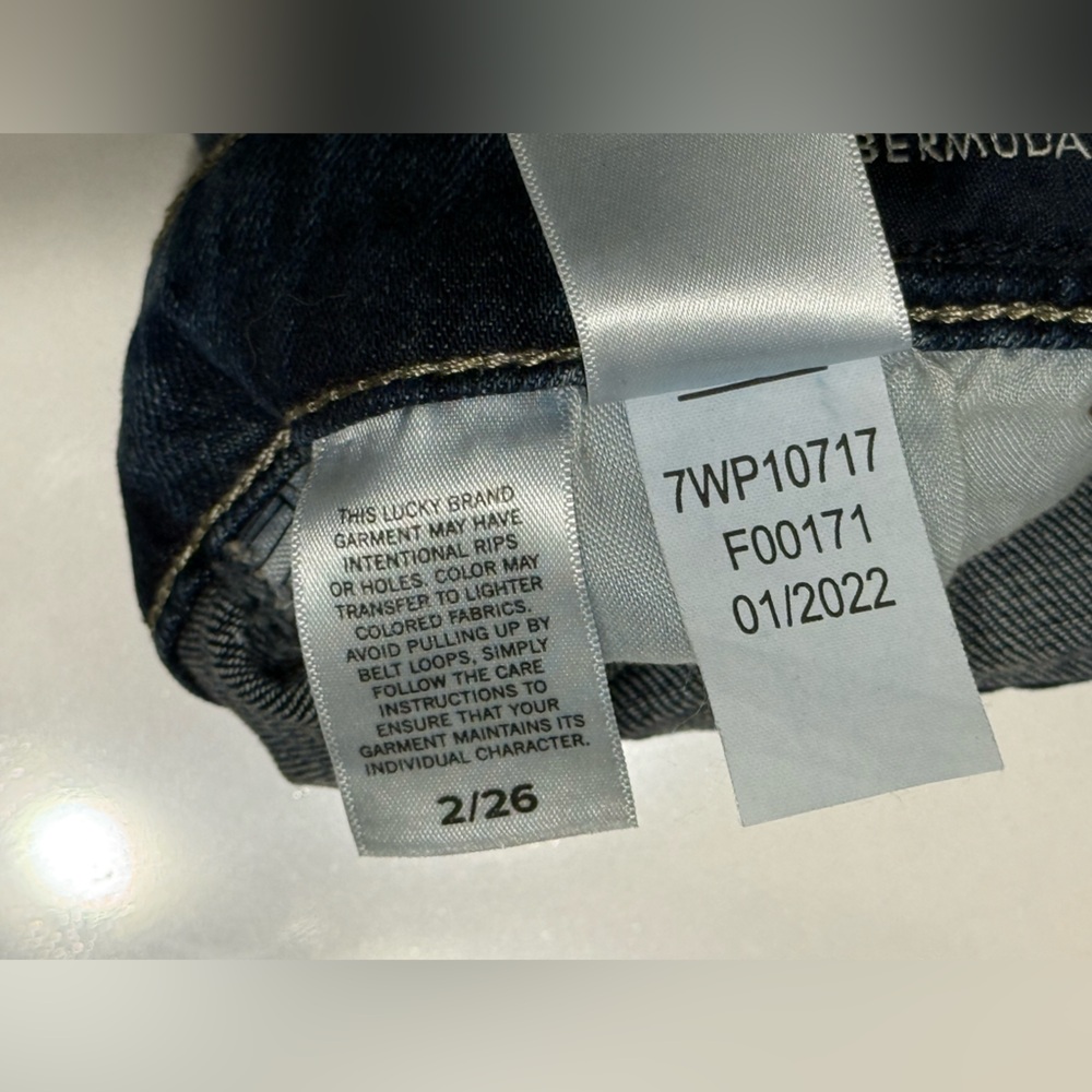 Lucky Brand Bermuda Jean Shorts | Dark Wash Denim w/ Tan Logo Patch - Picture 15 of 16